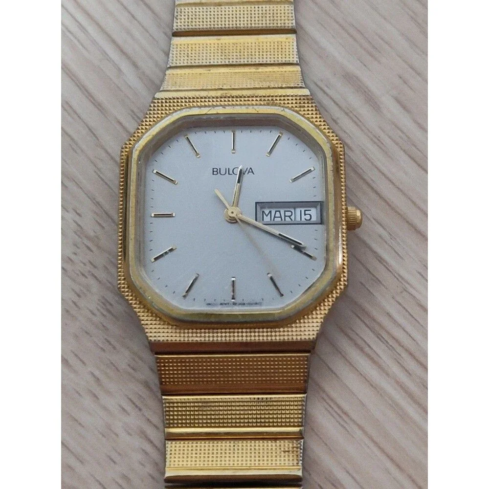 Bulova Vintage Quartz Watch Gold Tone Day Date Grey Dial Face Swiss Movement